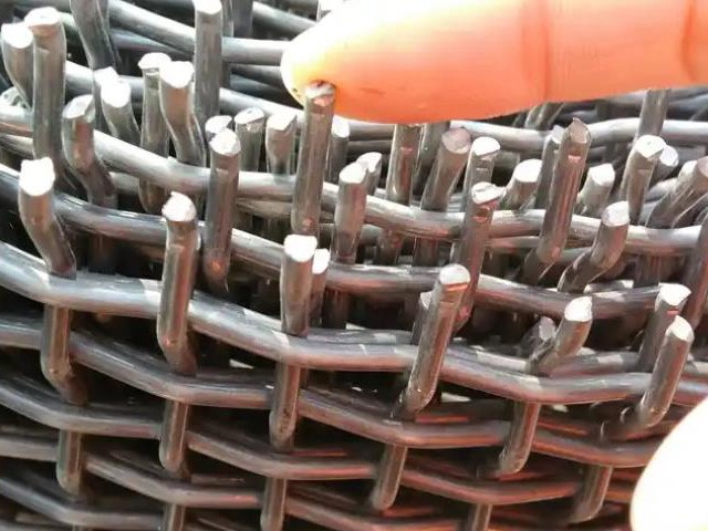 Heavy-Duty Crimped Wire Mesh