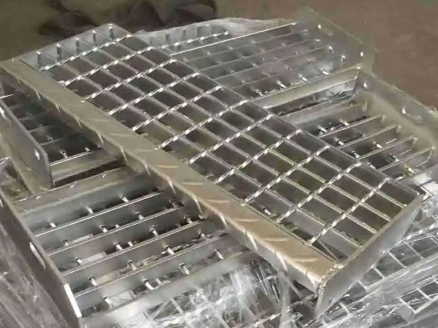 T3  step plate