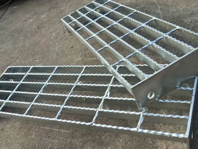 T3  step plate