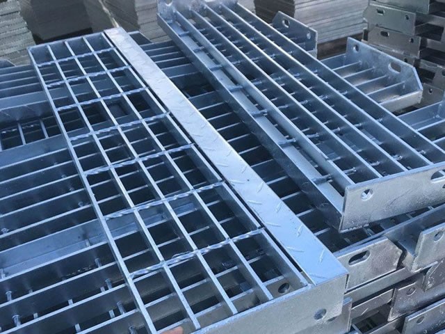 T4 step plate