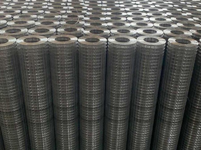 projection - welded mesh