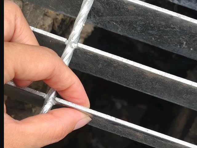 steel grating cover plate